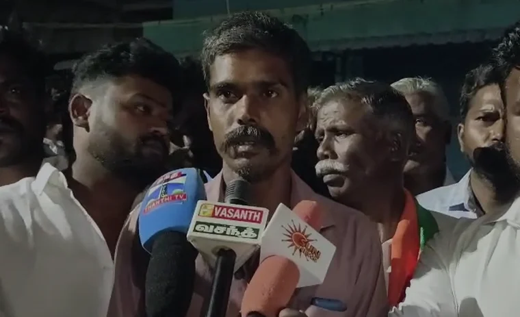 சிவகிரியில் விவசாயி உயிரிழப்பு: காவல் ஆய்வாளரை கைது செய்ய கோரிக்கை