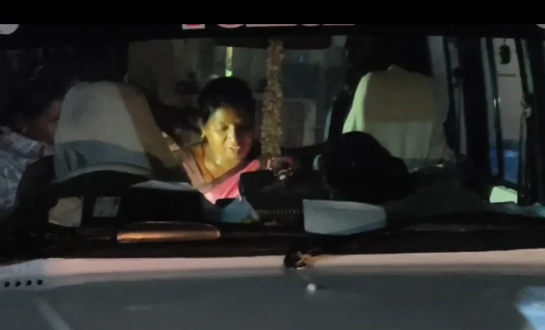 தொல்லை தந்த வாலிபரை வெட்டி கொன்ற பெண் : சிவகாசியில் பரபரப்பு