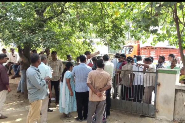லஞ்ச ஒழிப்புத்துறை சோதனை : பல்லடத்தில் சிக்கிய லட்சக்கணக்கான பணம்