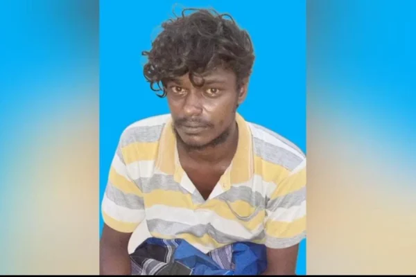 மது பாட்டிலால் நண்பரை குத்தி கொன்ற இளைஞர் கைது