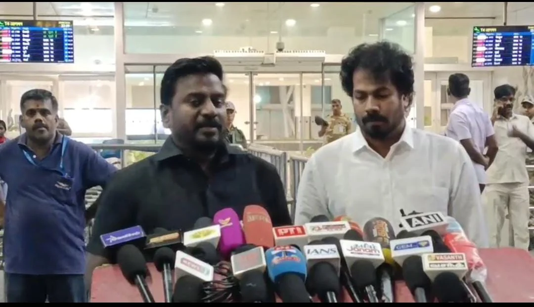 நேபாளில் சிக்கி தவிக்கும் தமிழர்கள் : அமைச்சர் சொன்ன குட்நியூஸ்