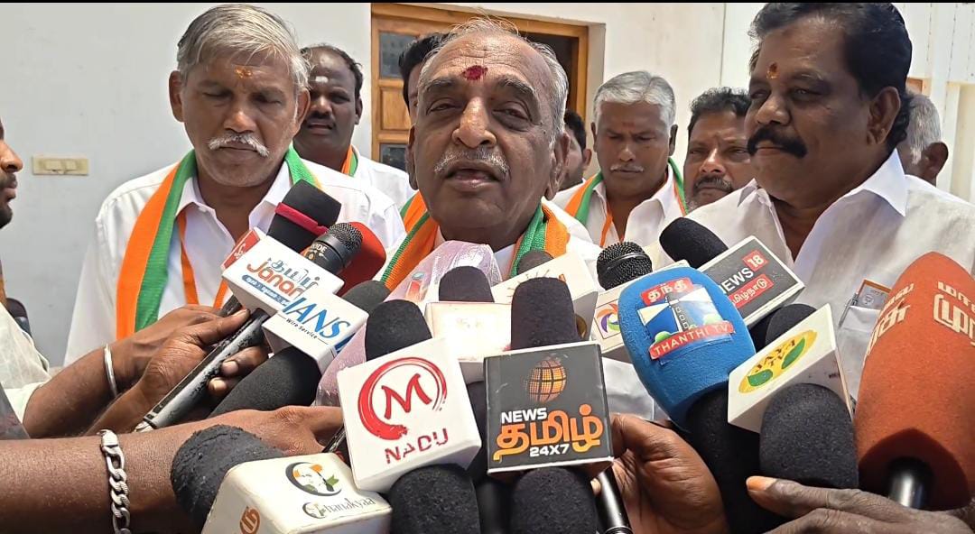காங்கிரஸ் அமைச்சர்களுக்குத் துணிச்சல் இருக்கிறதா? : பொன்.ராதாகிருஷ்ணன் கேள்வி