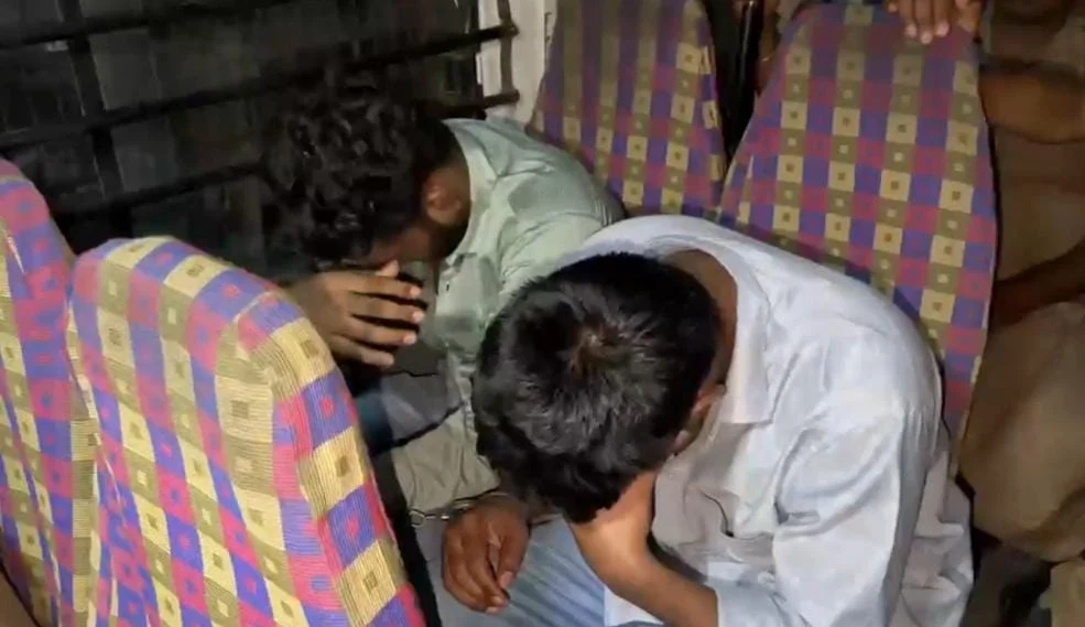 இளம்பெண் கூட்டு பாலியல் வன்கொடுமை : 3 பேருக்கு ஆயுள் தண்டனை