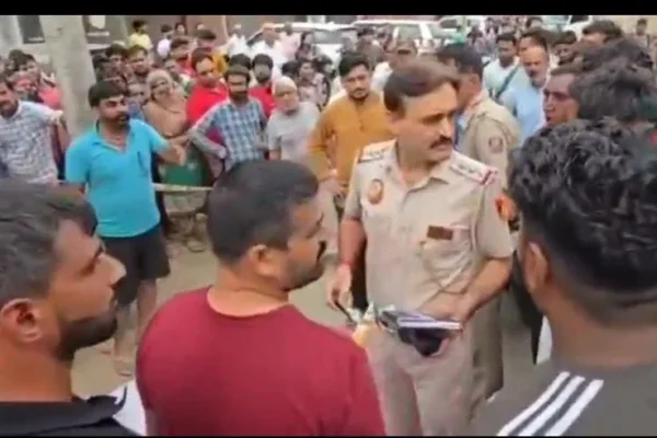 ரியல் எஸ்டேட் அதிபர் சுட்டுக்கொ** : 16 குண்டுகளால் சல்லடையான உடல்