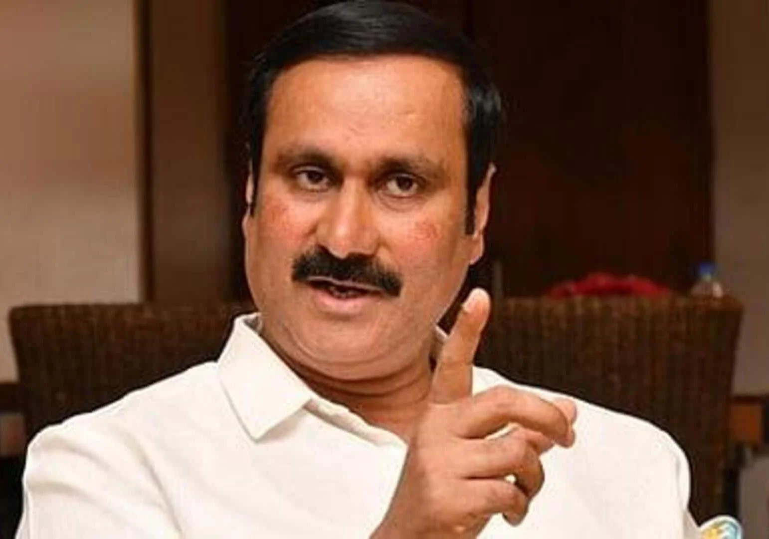 முன்னேறும் கர்நாடகம், அமைதி காக்கும் தமிழகம் : அன்புமணி ராமதாஸ் எச்சரிக்கை
