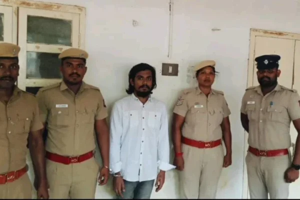 பேஸ்புக் மூலம் பழக்கம்,14 வயது சிறுமியுடன் திருமணம் : இளைஞருக்கு 20 ஆண்டு சிறை