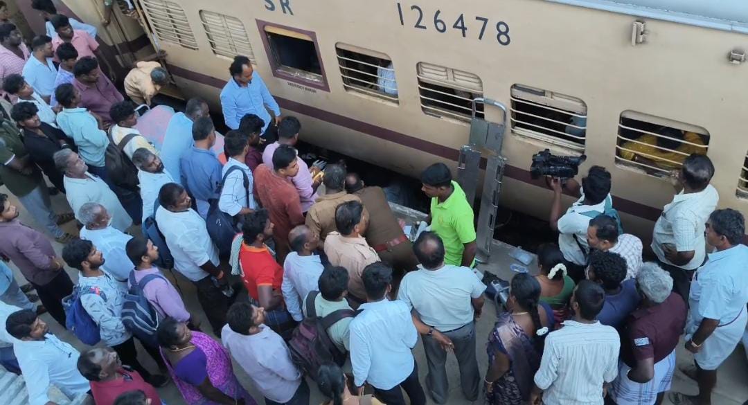 ரயில் சக்கரத்தில் சிக்கி துண்டான பயணியின் கால்கள் : சிவகங்கை ரயில் நிலையத்தில் பரிதாபம்