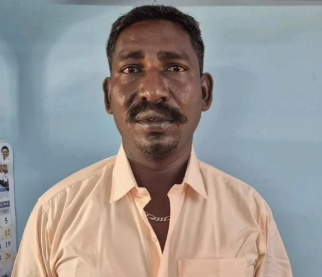 சட்டவிரோத மின் பயன்பாட்டை மறைக்க லஞ்சம் : சிக்கிய மின்வாரிய ஊழியர்