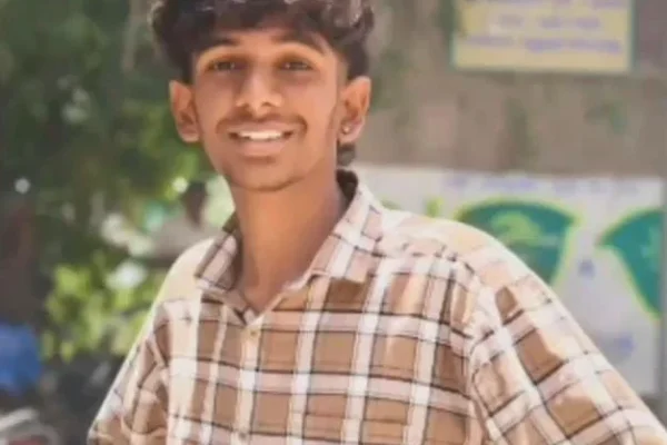 +1 மாணவர் தூக்கிட்டு தற்கொ** - போலீசார் விசாரணை