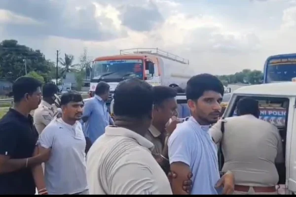 கோவையில் கொள்ளையடித்த கும்பல் : உளுந்தூர்பேட்டையில் மடக்கி பிடித்த போலீசார்