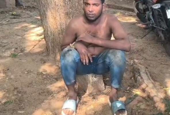 வீட்டில் திருட முயன்ற வாலிபருக்கு தர்ம அடி : தப்பியோடிய மற்றொருவருக்கு வலை