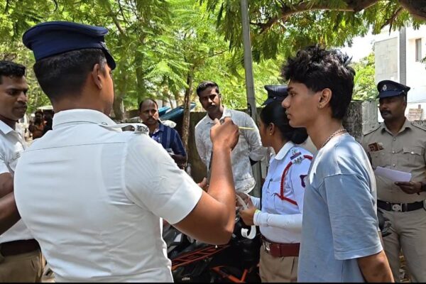 முதல்வர் கான்வாய்க்கு எதிரே வந்த அதிவேக இருசக்கர வாகனம் : நீலாங்கரையில் பரபரப்பு