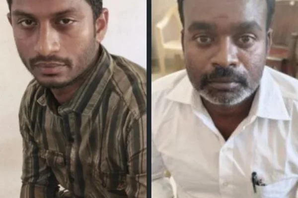 தனிப்பட்டா வழங்க லஞ்சம்: சர்வேயர், உதவியாளர் கைது