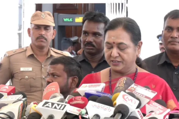 பேரவை தலைவர் நடுநிலையோடு தான் செயல்படுகிறார் : பிரேமலதா விஜயகாந்த்