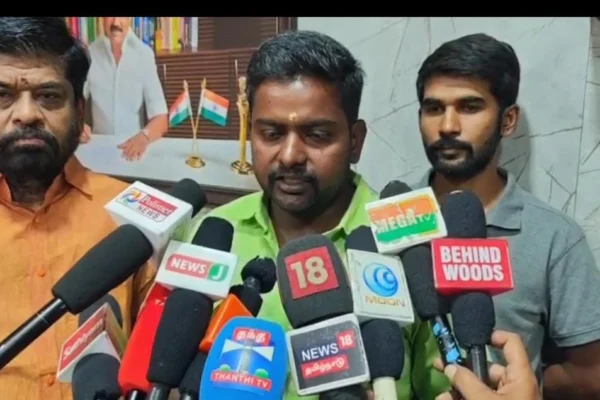 மக்கள் திமுக பக்கம் தான் என்பதை உணர்த்துவோம் : திமுக வேட்பாளரின் கணவர் கருத்து