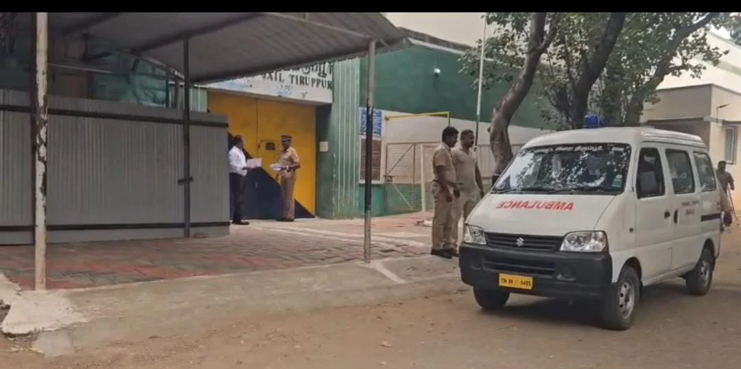 திருப்பூர் சிறையில் ரகளை, கைதி தற்கொலை முயற்சி : சிறைச்சாலை வளாகத்தில் பரப்பு,