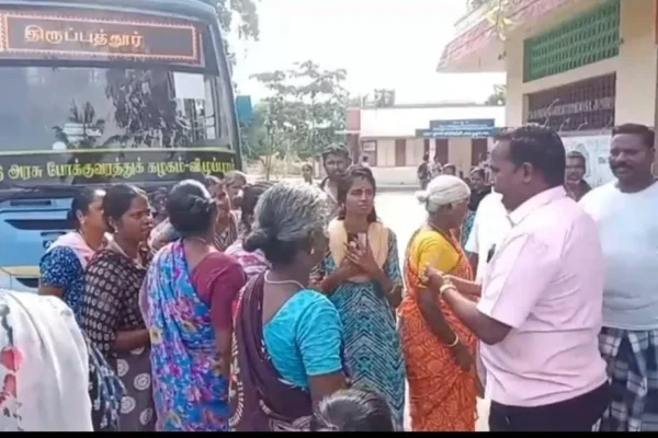 குடிநீர் பிரச்சனை : அரசு பேருந்தை சிறை பிடித்த பெண்கள்