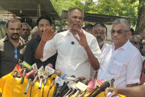 சபாநாயகர சுயமாக முடிவெடுக்க முடியாத நிலையில் உள்ளார் : முன்னாள் சட்டப்பேரவை தலைவர் அப்பாவு