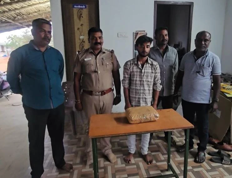 கஞ்சா விற்ற வடமாநில தொழிலாளி கைது : 2 கிலோ கஞ்சா பறிமுதல்