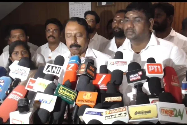 கம்யூனிஸ்ட் கட்சிகள் தனித்து போட்டியால் தவெகவுக்கு எந்த பின்னடைவும் இல்லை : அமைச்சர் செங்கோட்டையன்