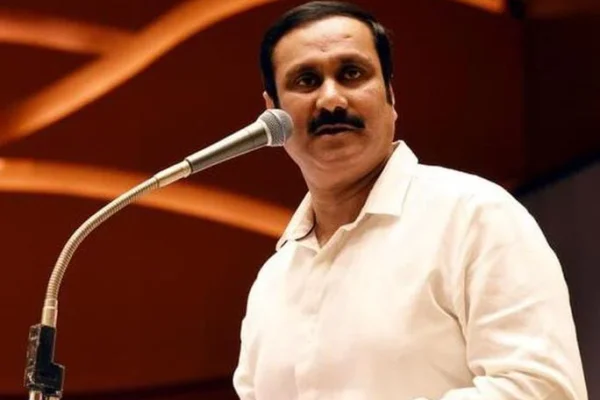 தொடர் மின்வெட்டால் செல்போன் வெளிச்சத்தில் அமைச்சர் பேட்டி : அன்புமணி குற்றச்சாட்டு