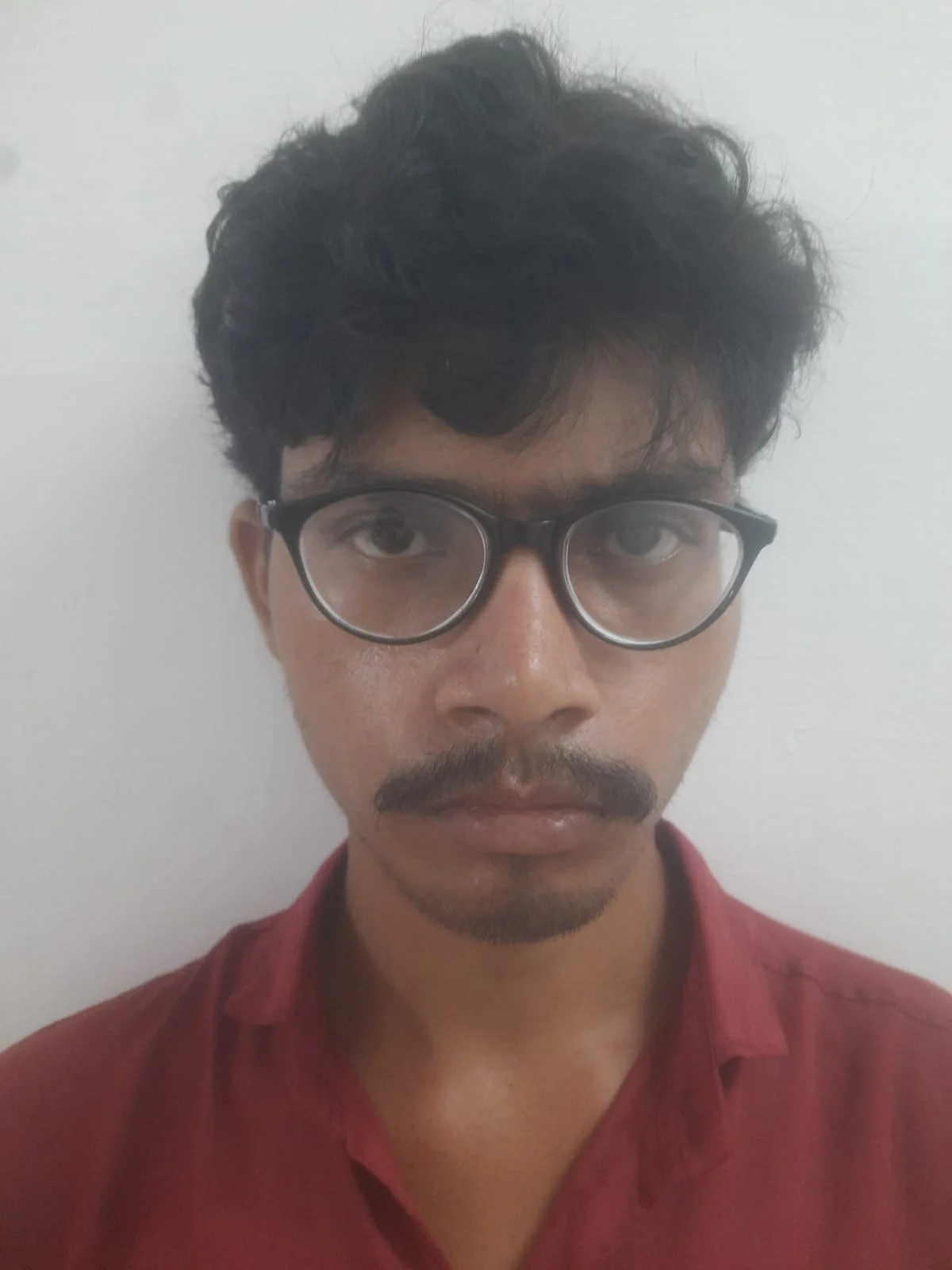 ஈஷா யோகா மையத்தில் கத்தியுடன் ரகளை : தெலுங்கானா வாலிபர் கைது