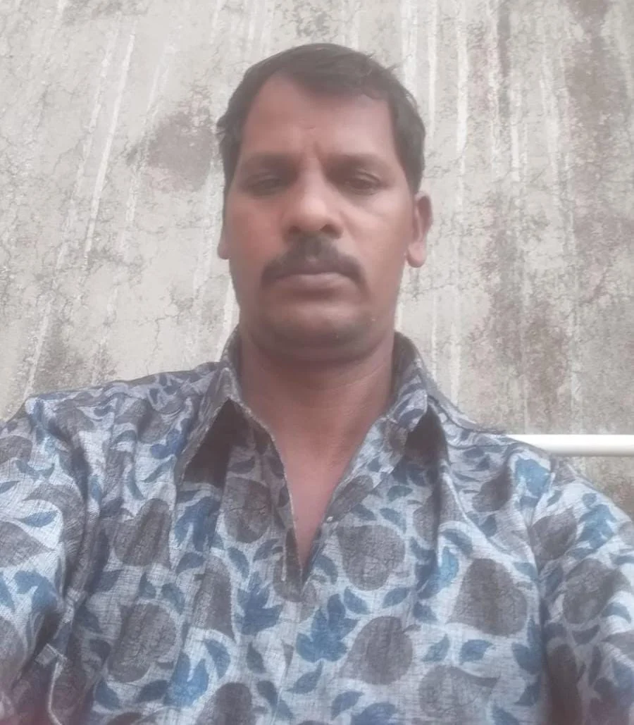 விநாயகர் ஊர்வலத்தில் மோதல் : சமாதானம் செய்ய சென்றவர் கொலை - போலீஸ் குவிப்பு