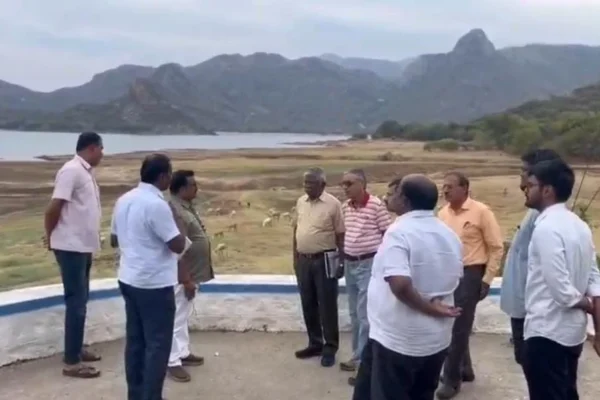 திருமூர்த்தி அணையில் சிடிஎஸ்ஈ குழு ஆய்வு : மதகுகள், கரைகளின் ஸ்திரத்தன்மை குறித்து சோதனை