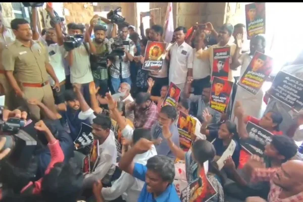 மாணவன் மரணம் : சிபிசிஐடி விசாரணவ கோரி போராட்டம் - போலீசார் மீண்டும் பலப்பிரயோகம்