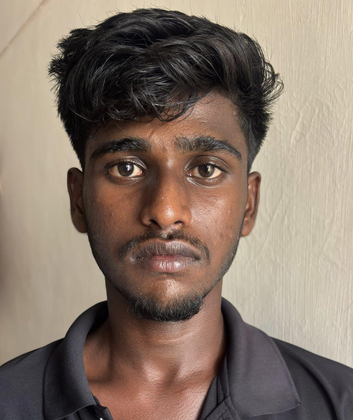 முன்விரோதத்தால் இளைஞர் படுகொலை : ஒருவர் கைது, குற்றவாளிகளுக்கு வலை