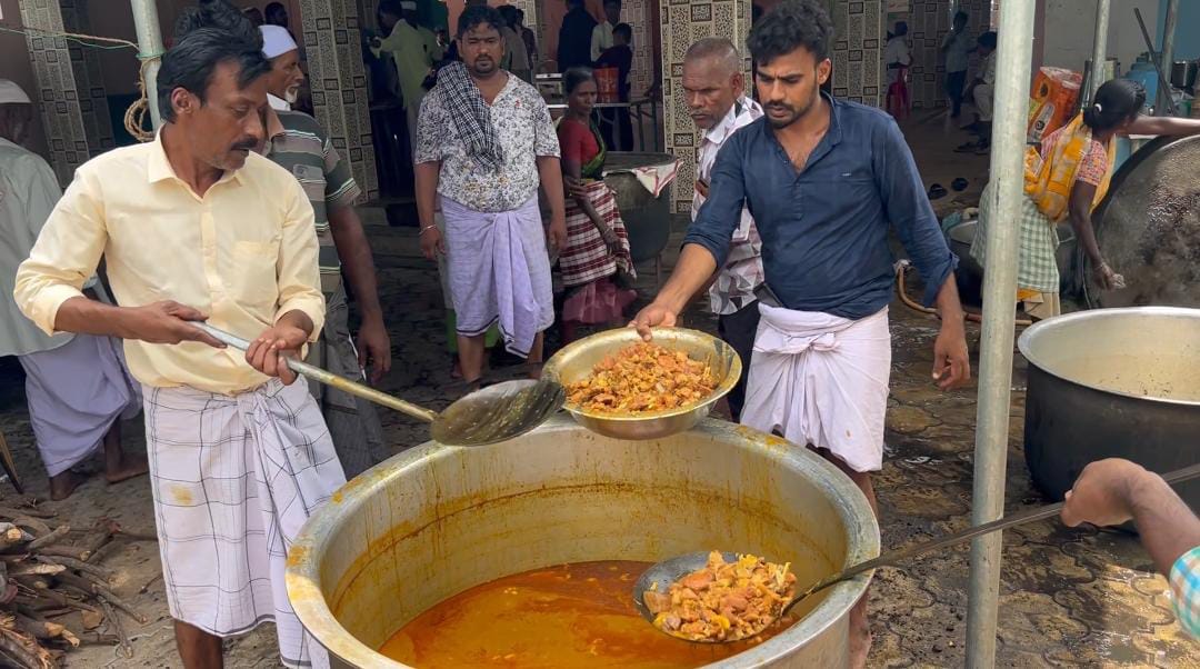 இந்து - முஸ்லீம் ஒற்றுமையை பறைசாற்றிய ஊர் கந்தூரி விழா