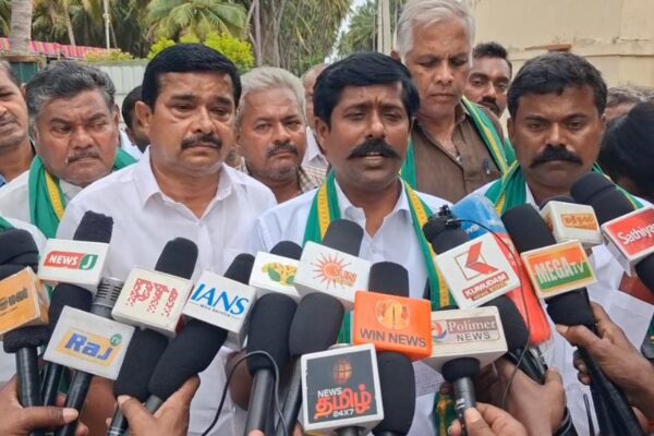 உயிரிழந்த விவசாயிகுடும்பத்திற்கு ரூ.1 கோடி நிவாரணம் : தமிழக அரசிடம் விவசாயிகள் சங்கம் கோரிக்கை