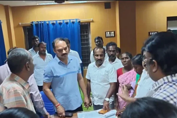 பிறந்த குழந்தைகளை மாற்றி காண்பித்த செவிலியர் : புதுக்கோட்டை அரசுமருத்துவமனையில் பரபரப்பு