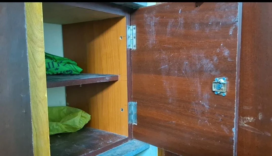 அரசுப்பள்ளி ஆசிரியை வீட்டில் ரூ.20 லட்சம் நகை திருட்டு : பட்டப்பகலில் துணிகரம்