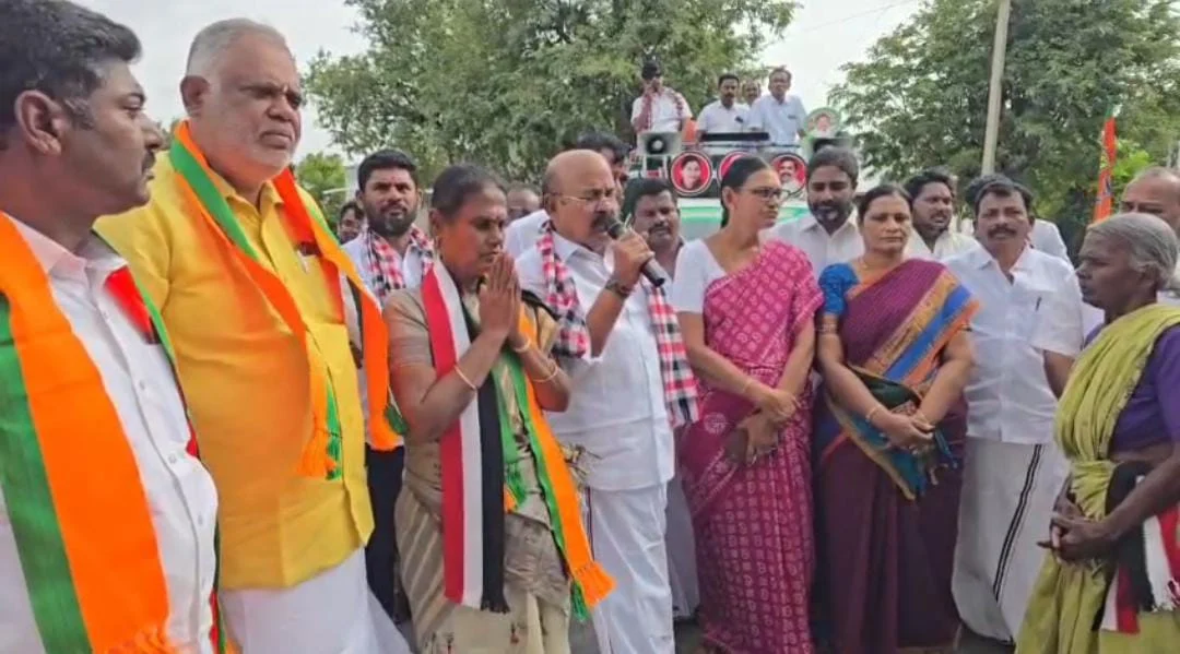 தவெக வேட்பாளர் வெற்றி பெற்றால் பெரிய பெட்டியுடன் வேறு கட்சிக்கு செல்வார் : பொள்ளாச்சி ஜெயராமன்