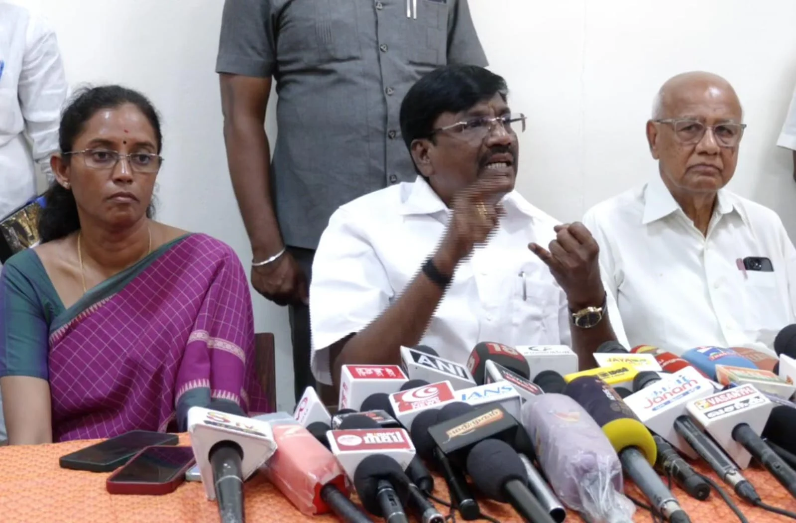 உள்கட்டமைப்பு மேம்பாட்டிற்கு காமராஜர் பெயரில் ரூ.1,000 கோடி நிதி ஒதுக்கீடு : அமைச்சர் விஸ்வநாதன்