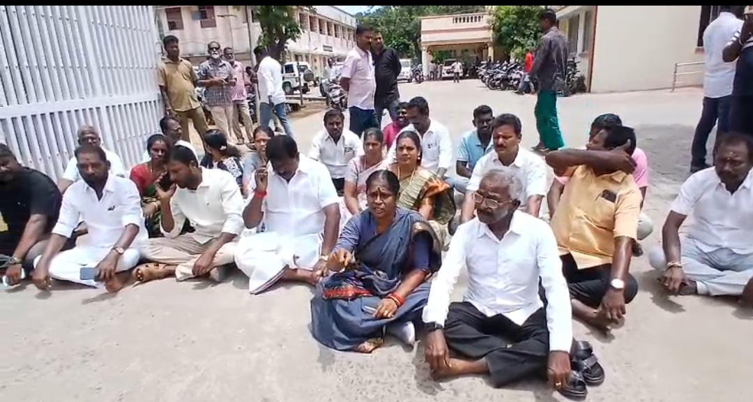 மாநகராட்சி ஆணையருடன் வாக் குவாதம் : மேயர் உட்பட திமுகவினர் கைது