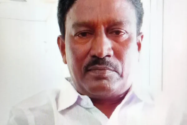 பன்றி வளர்ப்பதில் தகராறு : முன்னாள் ஊராட்சி் தலைவர் படுகொ**